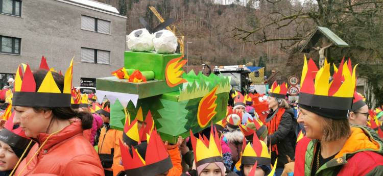 Drachen-Alarm beim Faschingsumzug in&nbsp;Haselstauden